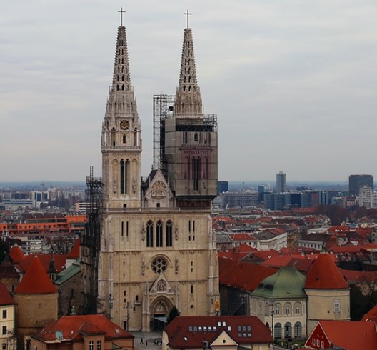 Očitovanje potpore Zagrebačke nadbiskupije zdravstvenim djelatnicima u obrani života